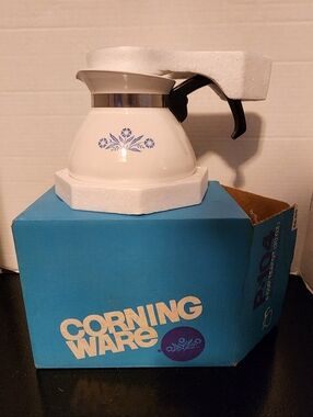 Vintage Corning Ware Blue Cornflower 6 Cup Tea Pot P-104 New Open Box 1960s